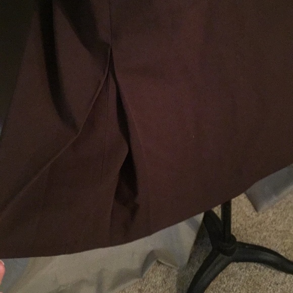 Brown Style and Co skirted suit with pleats - Picture 6 of 6